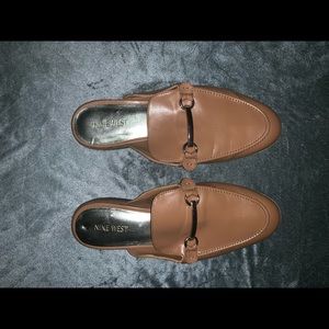 Nine West Johnny Mule